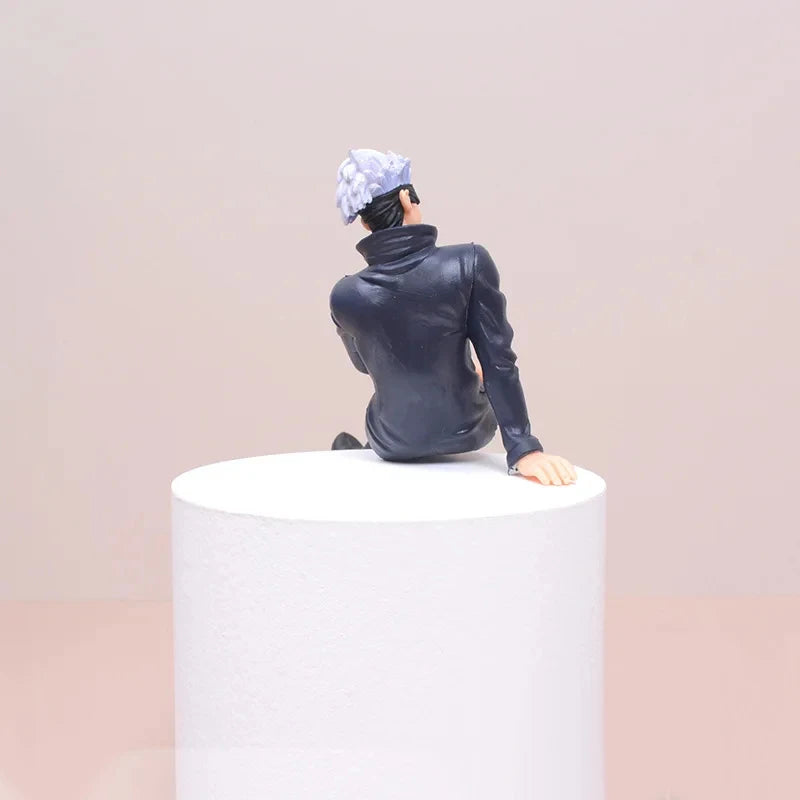 Gojo Satoru Noodle Stopper Seated Figure – Jujutsu Kaisen | 10cm PVC
