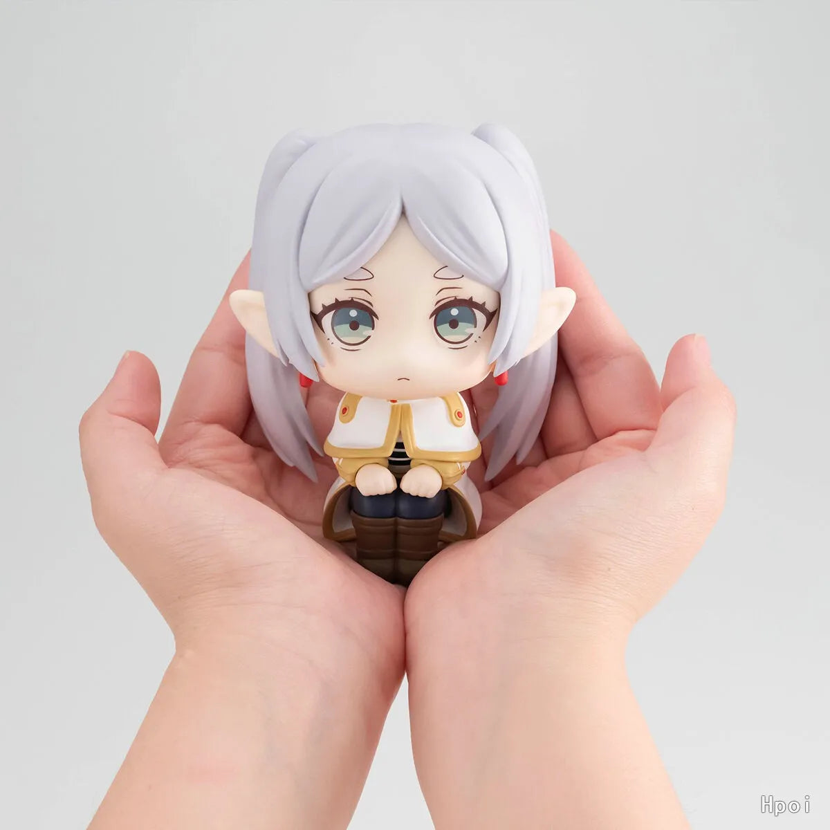 Frieren Look-Up Sitting Figure – Frieren: Beyond Journey's End | 11cm Cute Chibi