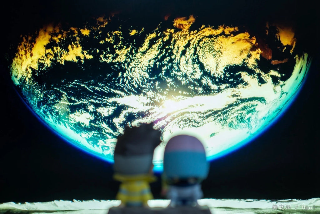 David & Lucy 'To The Moon' Figure Set – Cyberpunk: Edgerunners | 8cm Sitting Duo