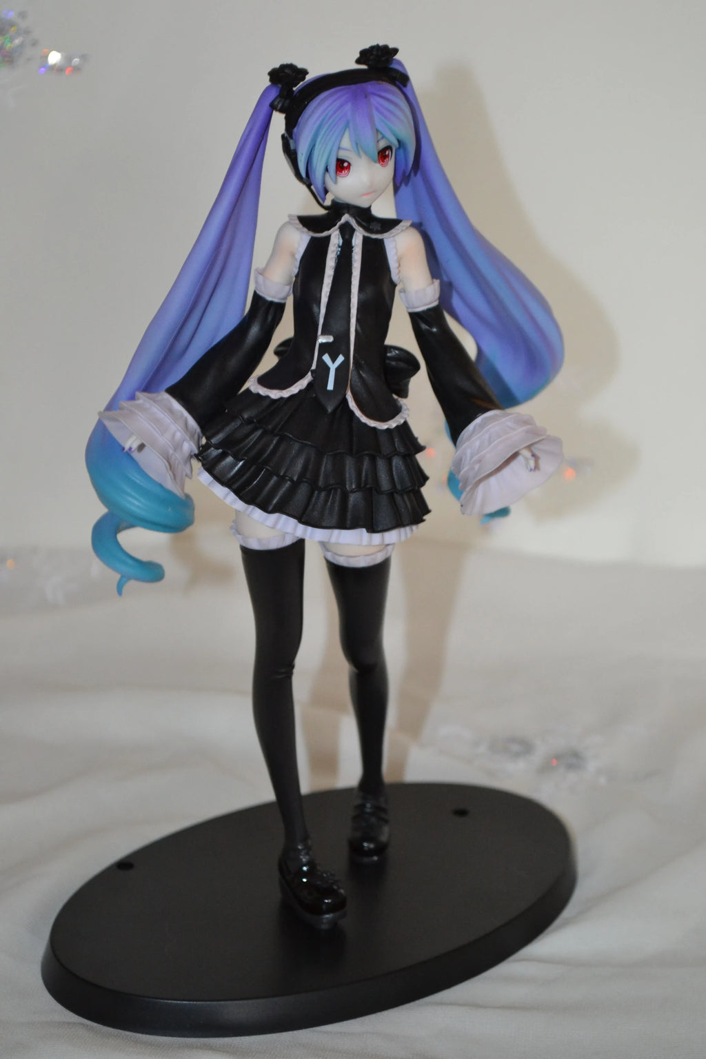 Hatsune Miku Black Dress Lolita Figure – Project DIVA | 17cm PVC Collectible
