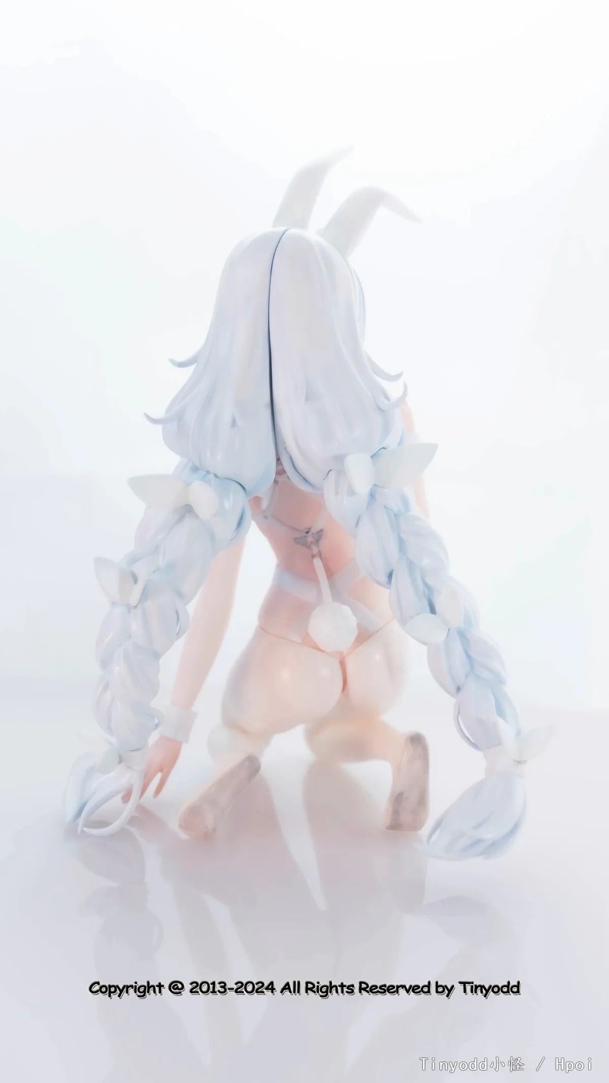 Azur Lane Le Malin Lazy White Rabbit Figure | 20CM Kneeling Dress-Up Collectible