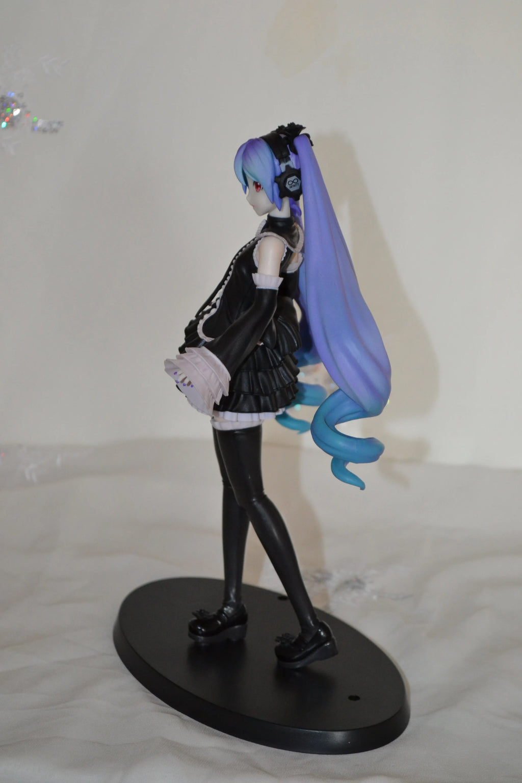 Hatsune Miku Black Dress Lolita Figure – Project DIVA | 17cm PVC Collectible