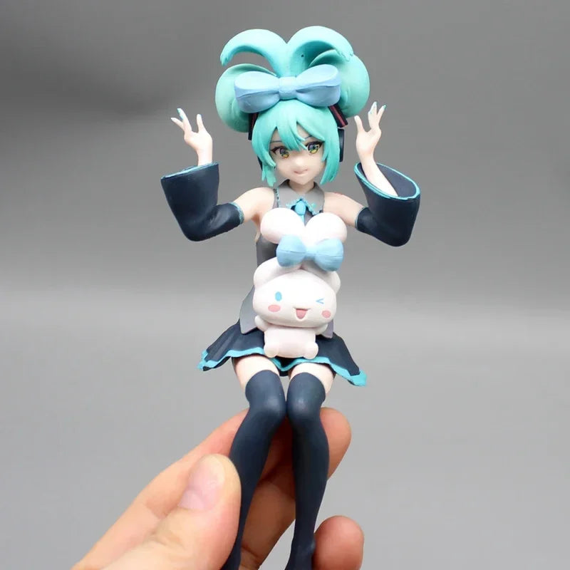 Hatsune Miku x Cinnamoroll Collab Figure | 17CM Kawaii Anime Collectible